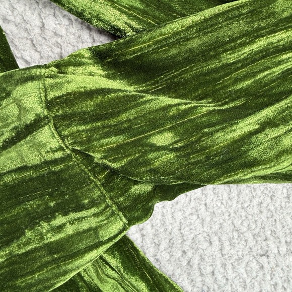 NBD Top Womens XS Green Button Up Velour Long Sleeve 70s Boho Hippie Career NWT - Picture 3 of 13